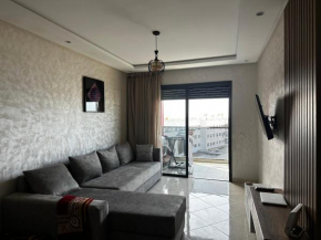 Appartement T1 a Casablanca avec terrasse et parking
